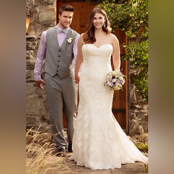 Essence of Australia Style D1846+ Plus Size Bridal Gown US Size 24, Altered - Picture 4 of 7